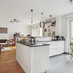 Nice And Bright Flat Near Eiffel Tower